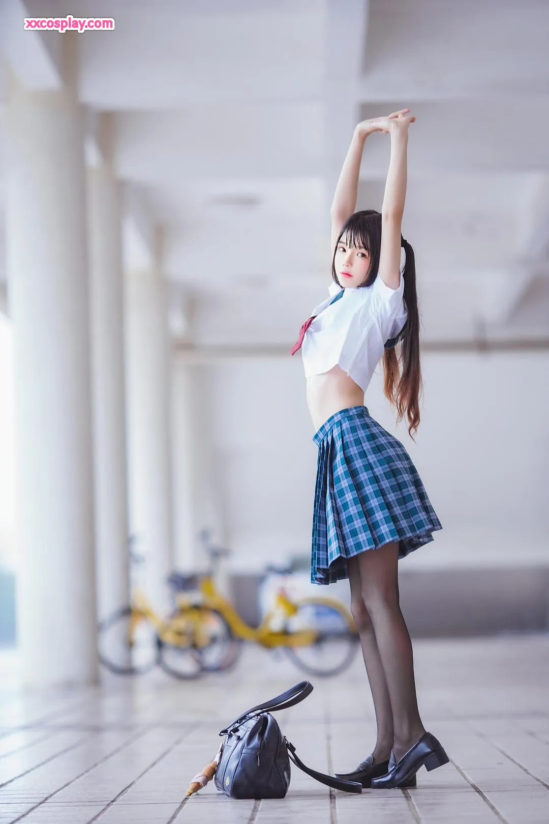 Yingtao Miao - Rain Love Schoolgirl